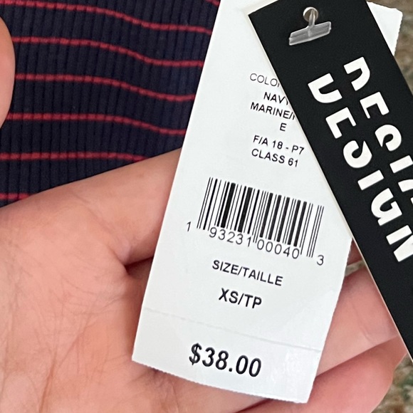 Design Lab T shirt , NWT , size XS - Picture 2 of 2